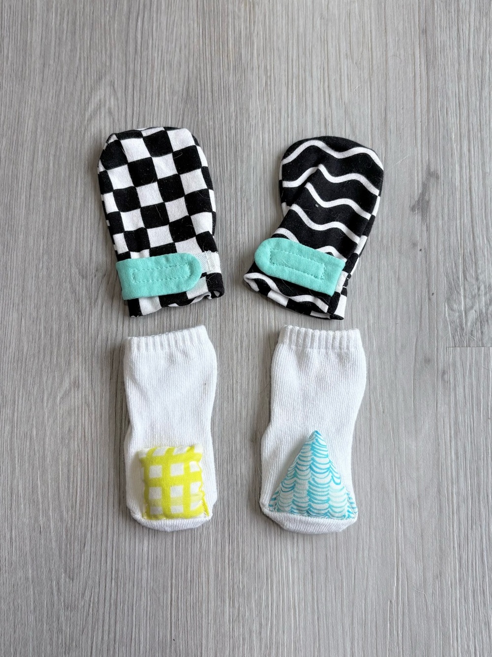 Lovevery Mitts & Jingle Socks